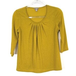 J. Jill Mustard Yellow Pleated Round Neck 3/4 Sleeve Top Flowy Stretchy, XS P